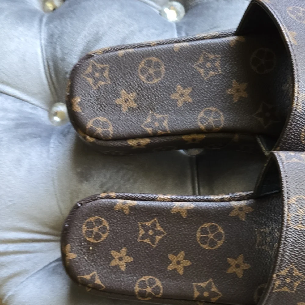 Women Brown Patterned Slides. ⭐️✨️ PRE LOVED   ⭐️ ✨️     SIZE 42 - Picture 3 of 9